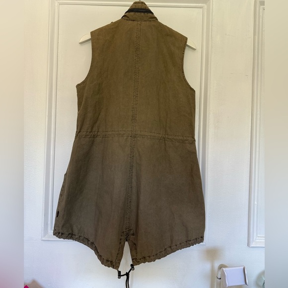 Levi's Beige Utility Vest - Picture 9 of 10